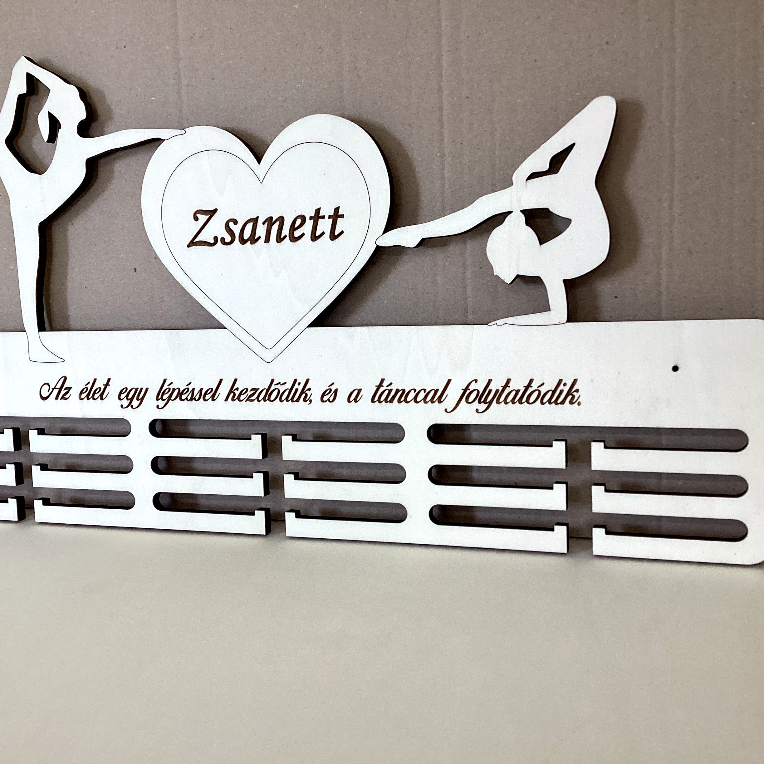 Ritmikus Gimnasztika Éremtartó - Image 2